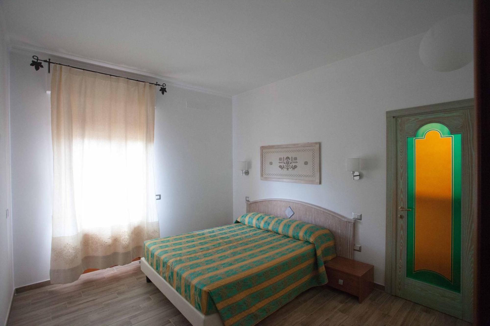 Locanda Degli Artisti 托尔托利 外观 照片
