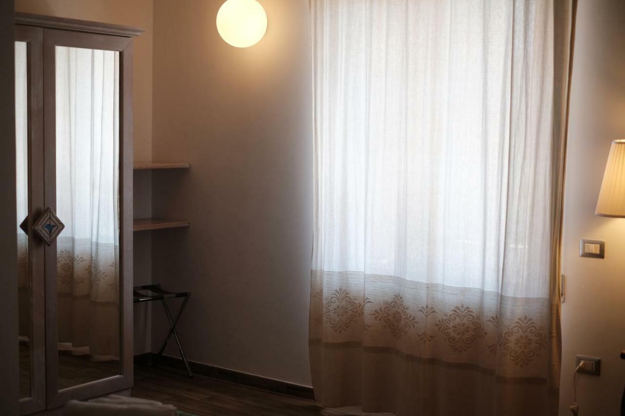Locanda Degli Artisti 托尔托利 外观 照片